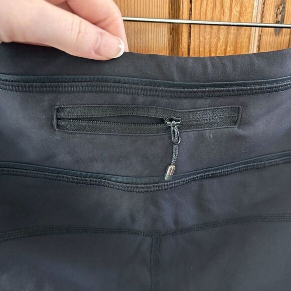 Lululemon 4 Black Athletic Leggings 7/8 Ankle Length Cinched Sides - Picture 5 of 7